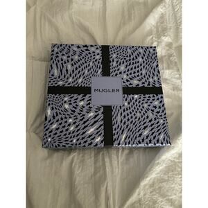 Mugler Alien perfume gift box